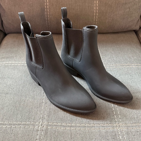 Jeffrey Campbell Shoes - NWOT Jeffrey Campbell Forecast Chelsea Waterproof Rain Boot in Black